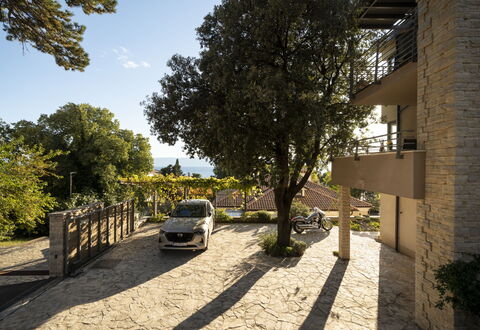 Novi Vinodolski 145: Montagnes Relief, Paysage Naturel, Colline, Montagne, Nuage, Arbuste, Montagnes, Paysage, Station De Montagne, Jardin