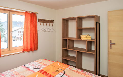 Chesa Giere: Meubles, Design Intérieur, Mur, Bois, Chambre, Pièce, Sol, Lit, Sol, Plafond