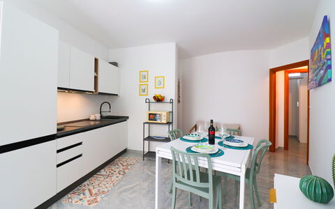 Casa Kalès Otranto – Holiday Home 4 Guests – Ac, W: Design Intérieur, Meubles, Sol, Cuisine, Bois, Sol, Comptoir, Pièce, Principaux Appliance, Appareil De Cuisine