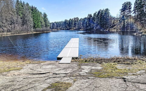 Skolhuset: Arbre, Banque, Réflexion, Lac, Forêt, Mélèze, Réservoir, L'Hiver