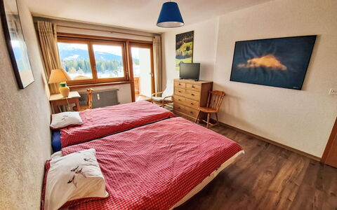 Crans-Léman 5: Bois, Meubles, Domicile, Pièce, Appartement, Chambre, Lit, Drap De Lit, Literie, Dur