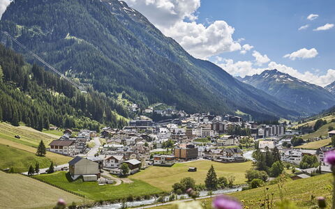 Ischgl 120: Montagnes Relief, Montagne, Paysage, Colline, Montagnes, Chaîne De Montagnes, Station De Montagne, Vallée, Village, Pente