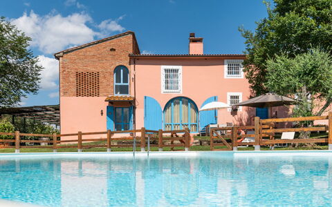 Agriturismo le Due Querce: Mobilier De Jardin, Biens, Parapluie, Hacienda, Jardin, Cour, Chaise, Villa, Tableau De Plein Air, Ferme