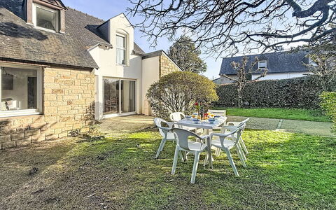 Clos de Kerallan: Meubles, Mobilier De Jardin, Table, Chaise, Tableau De Plein Air, Jardin, Table Cuisine Et Salle A Manger, Patio, Restaurant, Pot De Fleur