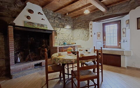 Ester: Meubles, Mobilier De Jardin, Table, Chaise, Tableau De Plein Air, Jardin, Table Cuisine Et Salle A Manger, Patio, Restaurant, Pot De Fleur