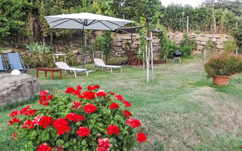Il Canto dei Merli: Meubles, Mobilier De Jardin, Table, Chaise, Tableau De Plein Air, Jardin, Table Cuisine Et Salle A Manger, Patio, Restaurant, Pot De Fleur