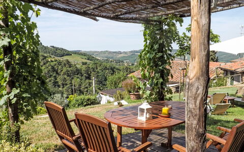 Il Canto dei Merli: Meubles, Mobilier De Jardin, Table, Chaise, Tableau De Plein Air, Jardin, Table Cuisine Et Salle A Manger, Patio, Restaurant, Pot De Fleur