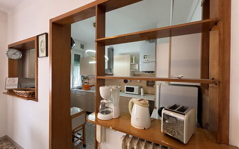 Casa Mimin, Vista Mare, Adults Only, Sanremo: Bois, Design Intérieur, Meubles, Comptoir, Cuisine, Cabinetry, Appareil De Cuisine, Éclairage, Étagère, Rayonnage