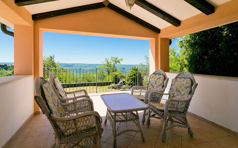 Margherita: Arbuste, Domicile, Maison, Biens, Manoir, Maison Historique, Villa, Siding