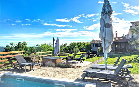 Margherita: Ciel, Bleu, Mobilier De Jardin, Été, Recours, Loisir, Ombre, Chaise, Eco Hôtel, Balancelle