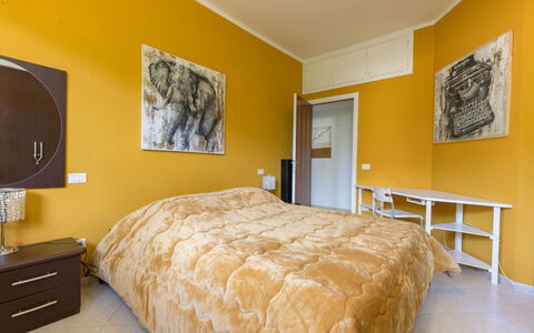 Atelier Vella: Lit, Chambre, Design Intérieur, Mur, Literie, Drap De Lit, Meubles, Sol, Sol, Bois