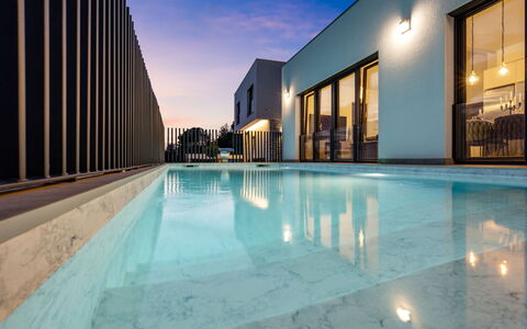 The Tinel: Bleu, Piscine, Crépuscule, Composite, Soirée, Recours, Hôtel, Conception, Eco Hôtel, Villa