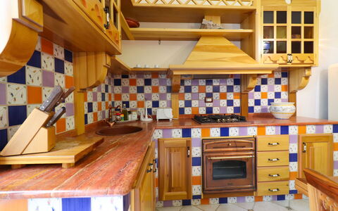 Cariddi Dimora Otranto: Cuisine, Bois, Design Intérieur, Sol, Cuisinière, Comptoir, Sol, Appareil De Cuisine, Meubles, Cabinetry