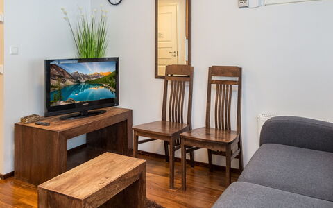 Point Vale 2 As 2: Meubles, Design Intérieur, Sol, Bois, Sol, Pièce, Parquet, Cadre, Éclairage, Télévision
