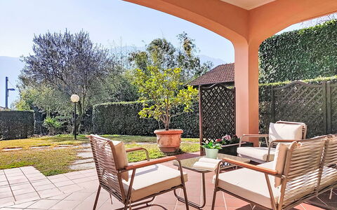 Casa Molgisio: Meubles, Mobilier De Jardin, Chaise, Table, Jardin, Tableau De Plein Air, Ombre, Osier, Table Basse, Patio
