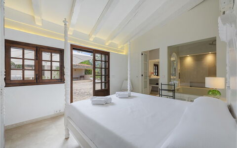 Can Cabana: Sol, Sol, Meubles, Design Intérieur, Recours, Plafond, Domicile, Porte, Piscine, Biens