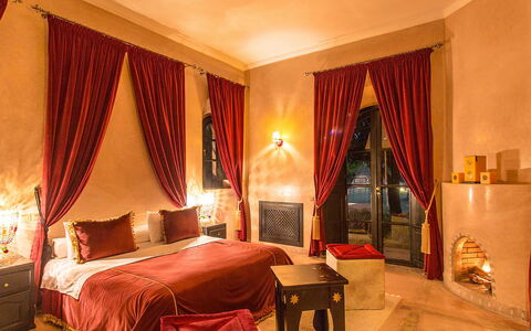 Dar Maril: Meubles, Design Intérieur, Sol, Sol, Éclairage, Pièce, Chambre, Lit, Plafond, Drap De Lit