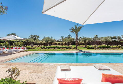Villa Delizia: Piscine, Recours, Mobilier De Jardin, Jardin, Balancelle, Aménagement Paysager, Parapluie, Hacienda, Eco Hôtel, Ombre