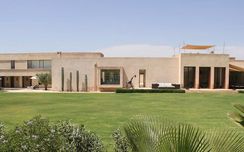 Villa Noria: Domicile, Biens, Lot Terre, Aménagement Paysager, Pelouse, Jardin, Ombre, Manoir, Hacienda, Villa