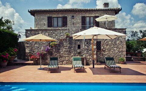 Villa Selvamica: Bleu, Piscine, Recours, Parapluie, Mobilier De Jardin, Pot De Fleur, Biens, Villa, Balancelle, Hacienda