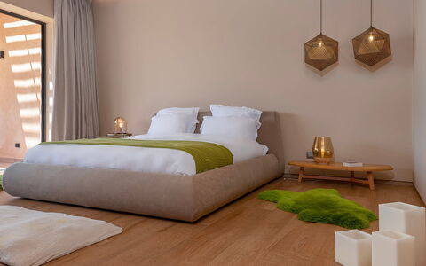 Villa Amrabat: Meubles, Design Intérieur, Sol, Sol, Bois, Chambre, Lit, Domicile, Parquet, Marron