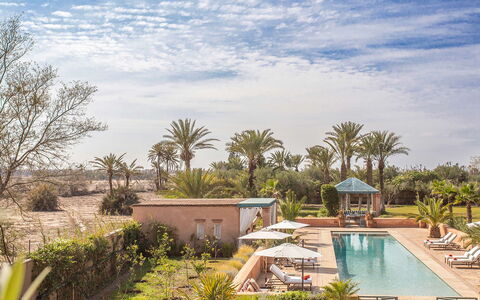 Villa Jamila: Piscine, Recours, Mobilier De Jardin, Aménagement Paysager, Hacienda, Biens, Balancelle, Villa, Eco Hôtel