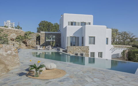 Villa Ermione: Biens, Piscine, Villa, Caractéristique De L'Eau