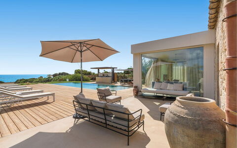 Villa Smeralda: Recours, Cotiers Et Relief Océaniques, Côte, Biens, Mer, Mobilier De Jardin, Piscine, Rive, Tropiques, Parapluie