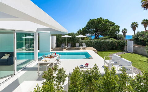 Villa Zora: Piscine, Recours, Ombre, Mobilier De Jardin, Biens, Villa, Eco Hôtel, Balancelle, Hôtel