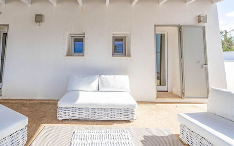 Villa Il Guaceto: Ombre, Conception, Mobilier De Jardin, Daylighting, Chaise, Balcon, Recours, Villa, Chambre, Oreiller
