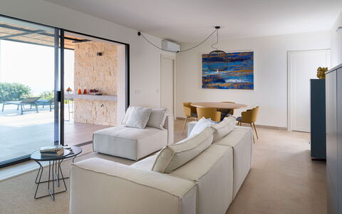 Villa Campo Verde: Meubles, Sol, Sol, Design Intérieur, Canapé, Salon, Domicile, Table, Appartement