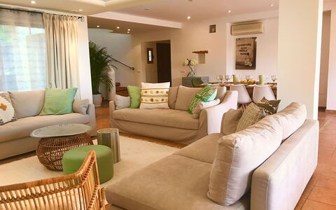 Dream House: Meubles, Design Intérieur, Canapé, Sol, Sol, Table, Bois, Salon, Pièce, Plafond
