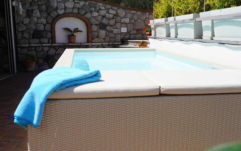 Villa Pietraluna: Piscine, Loisir, Mobilier De Jardin, Pot De Fleur, Ombre, Jardin, Plante D'Appartement, Recours, Arrière-Cour, Eco Hôtel