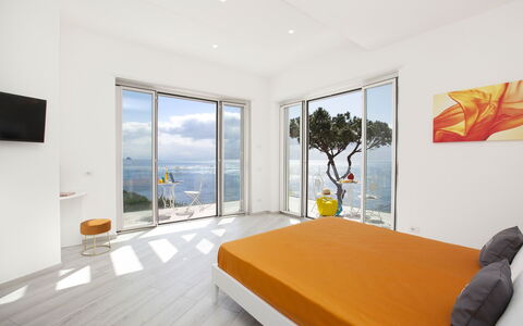 Villa del Cantone: Meubles, Design Intérieur, Chambre, Lit, Sol, Appartement, Sol, Domicile, Literie, Drap De Lit