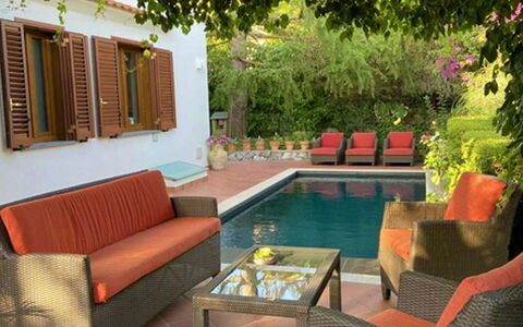 Villa Ava: Meubles, Mobilier De Jardin, Piscine, Chaise, Recours, Table, Tableau De Plein Air, Ombre, Eco Hôtel, Patio