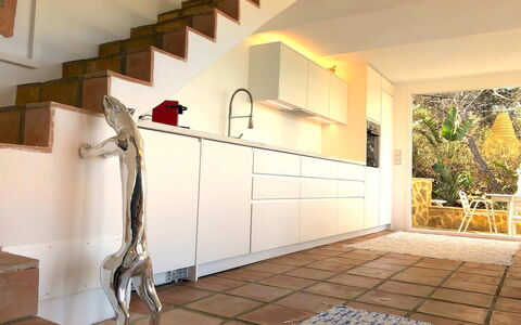 Sa Galera Villa: Sol, Design Intérieur, Sol, Mur, Bois, Meubles, Comptoir, Domicile, Parquet, Cuisine
