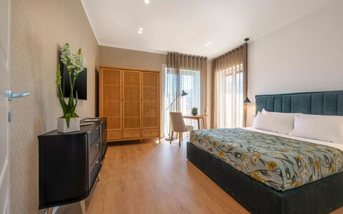 Casa Mario: Meubles, Design Intérieur, Sol, Sol, Mur, Bois, Pièce, Lit, Plafond, Chambre