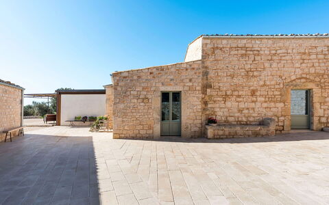 Villa del Sole: Ciel, Mur, Architecture, Composite, Brique, Béton, Brickwork, Ombre, Tuile
