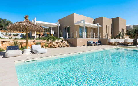 Villa Cornino: Recours, Piscine, Biens, Eco Hôtel, Mobilier De Jardin, Villa, Loisir, Ombre, Parapluie, Hôtel