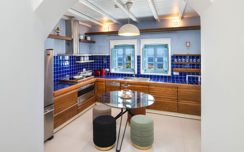 Villa Apanema: Design Intérieur, Sol, Cuisine, Meubles, Bois, Comptoir, Sol, Plafond, Cabinetry, Domicile