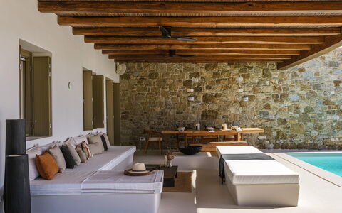 Villa Medea: Meubles, Bois, Sol, Design Intérieur, Sol, Salon, Canapé, Domicile, Recours