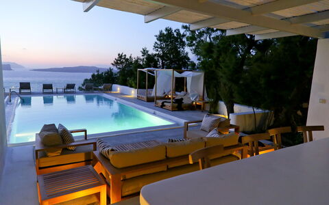 Presidential Villa: Piscine, Recours, Eco Hôtel, Mobilier De Jardin, Biens, Hôtel, Villa, Thermes, Chaise, Balancelle