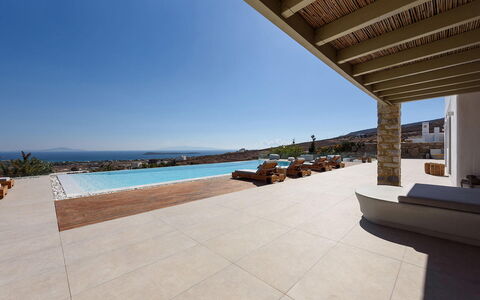 Villa Melina: Sol, Sol, Composite, Ombre, Tuile, Piscine, Dalle, Béton, Conception, Colonne