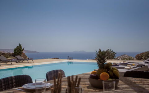 Villa Talassa: Piscine, Meubles, Mer, Cotiers Et Relief Océaniques, Recours, Côte, Mobilier De Jardin, Océan, Chaise