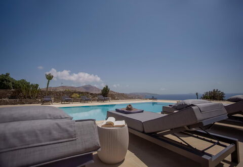 Villa Talassa: Meubles, Mobilier De Jardin, Recours, Chaise, Piscine, Mer, Ombre, Côte, Balancelle, Eco Hôtel