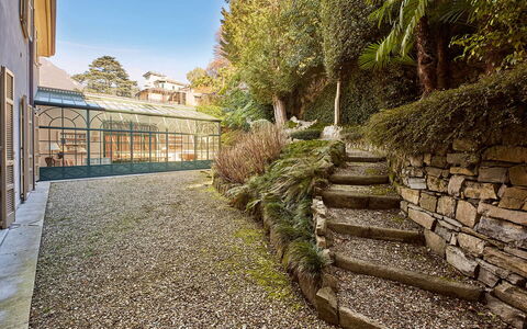 Villa Silva: Arbuste, Architecture, Jardin, Printemps, Aménagement Paysager, Biens, Passerelle, Allée, Ombre, Conception