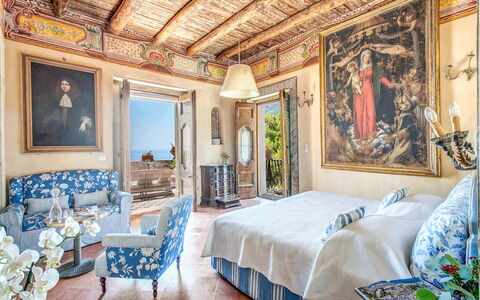 Villa San Giacomo: Meubles, Domicile, Chambre, Linge, Chaise, Lit, Villa, Hôtel, Recours, Plante D'Appartement