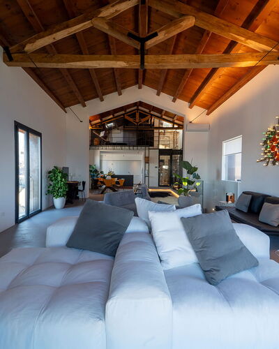 Iris House