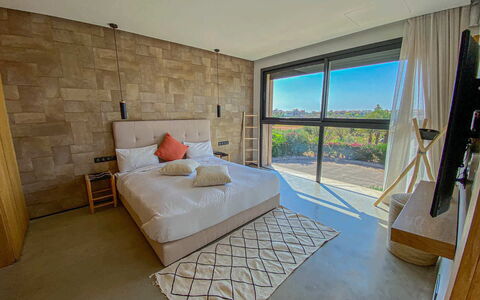 Villa Inaya: Meubles, Sol, Sol, Chambre, Appartement, Plafond, Parquet, Lit, Dur, Chaise