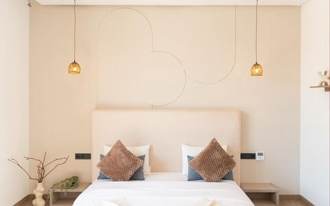 Villa Hamza: Mur, Design Intérieur, Sol, Bois, Sol, Meubles, Éclairage, Pièce, Chambre, Lit